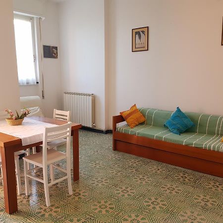 Lorenzo'S Charming Flat Монтеросо ал Маре Екстериор снимка